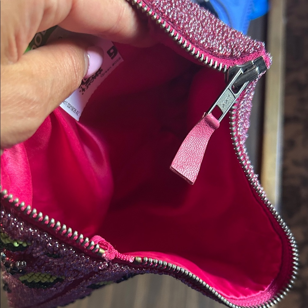 Beaded Floral Clutch - Picture 5 of 5